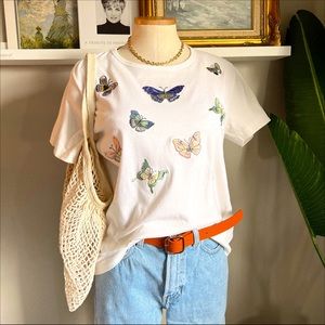 PETITE SOPHISTICATE vintage white butterfly embroidered t-shirt